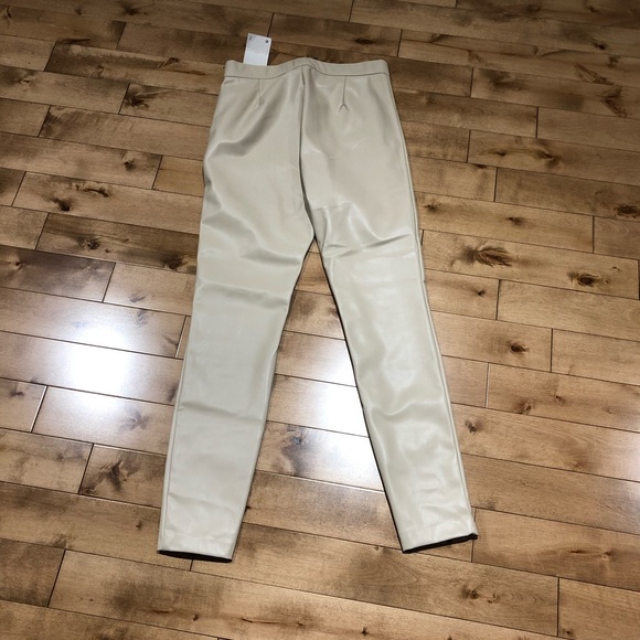 NWT Zara cream faux leather leggings - medium - Picture 8 of 14